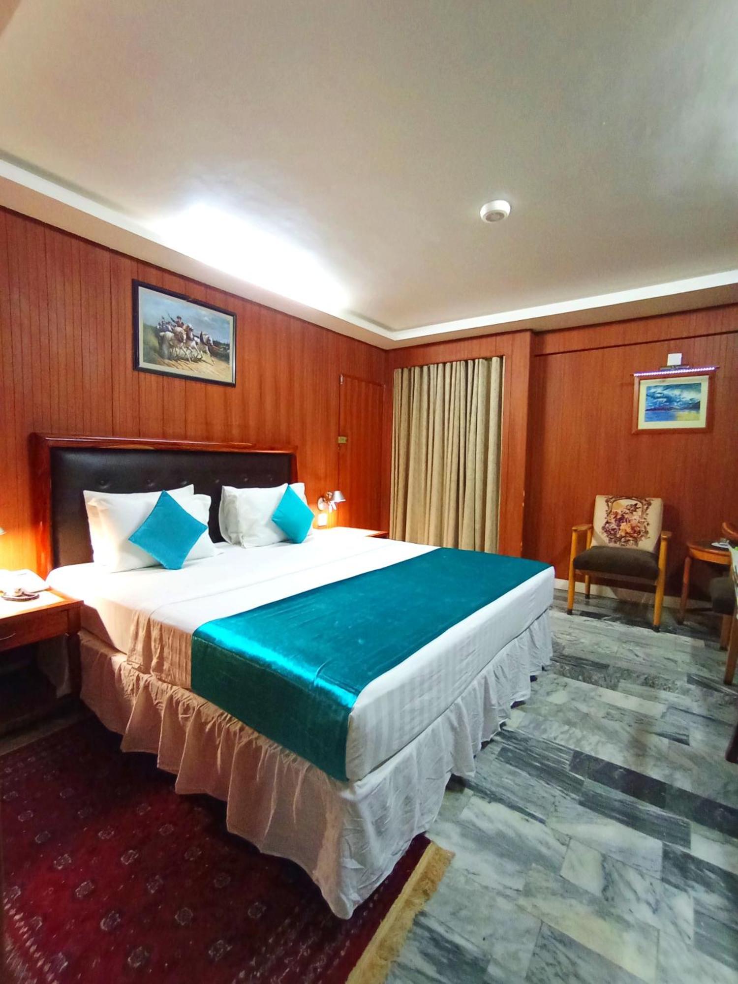 Hotel One Карачи Экстерьер фото
